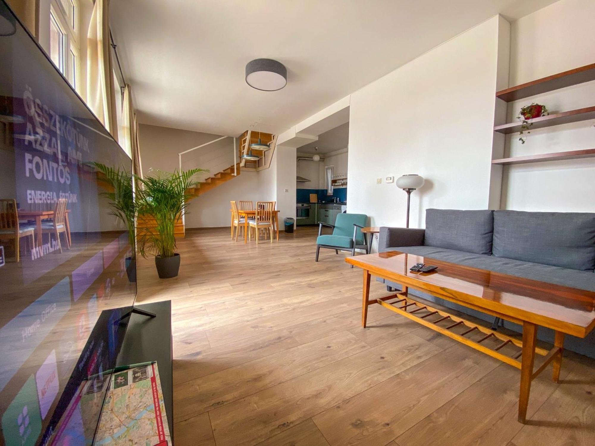 Spacious 2 Story Loft W Balcony Near Opera, Andrassy Budapeste Exterior foto