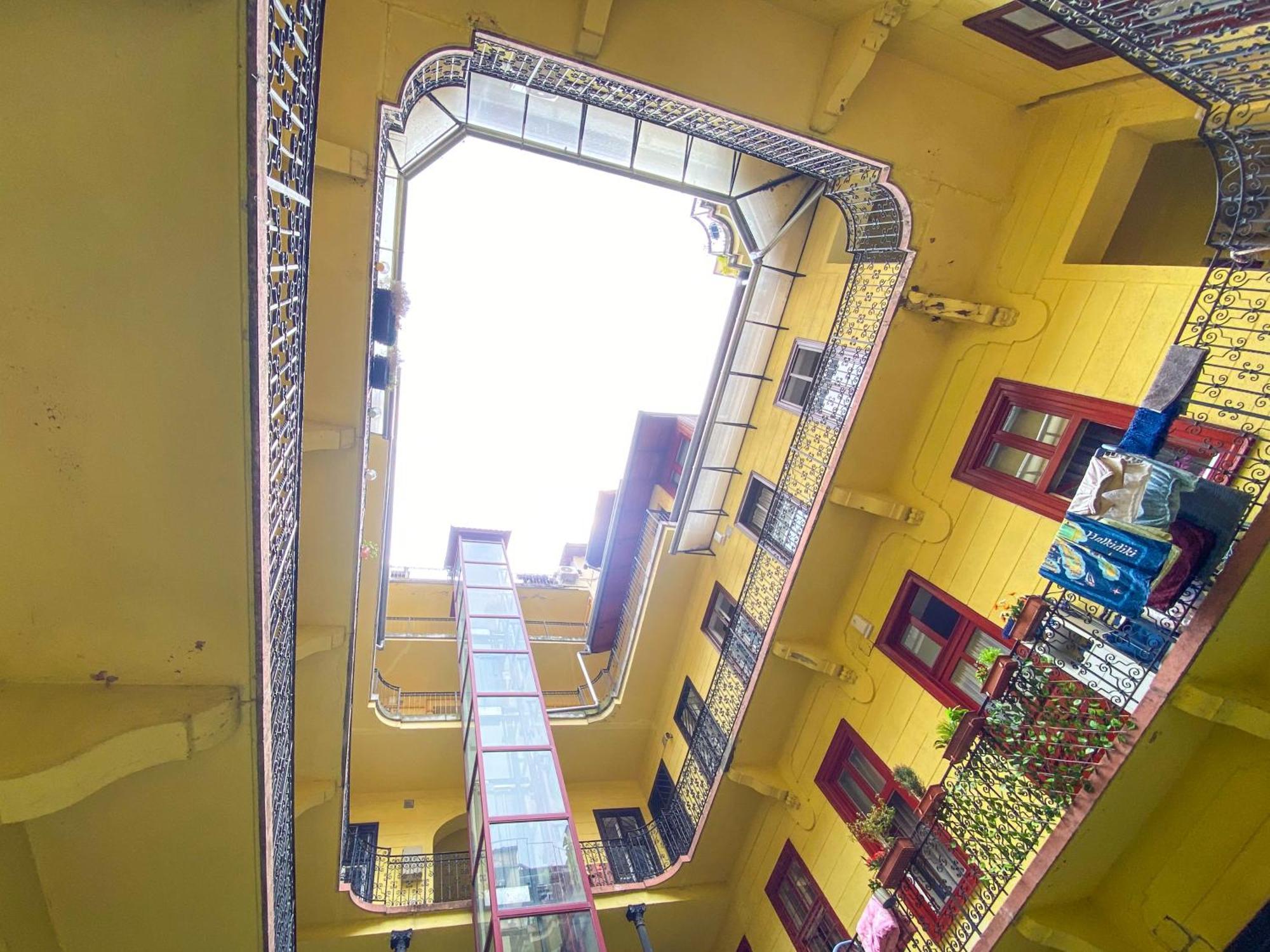 Spacious 2 Story Loft W Balcony Near Opera, Andrassy Budapeste Exterior foto